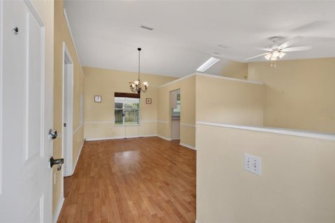 House in Gainesville, Florida 3 bedrooms, 167.41 sq.m. № 2204480 - photo 3