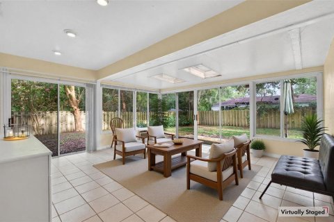 House in Gainesville, Florida 3 bedrooms, 167.41 sq.m. № 2204480 - photo 29