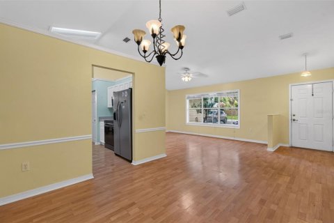 House in Gainesville, Florida 3 bedrooms, 167.41 sq.m. № 2204480 - photo 14
