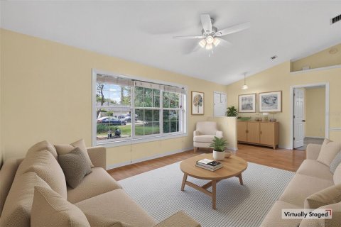 House in Gainesville, Florida 3 bedrooms, 167.41 sq.m. № 2204480 - photo 10