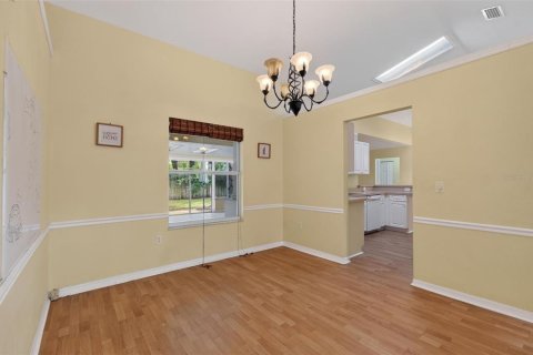House in Gainesville, Florida 3 bedrooms, 167.41 sq.m. № 2204480 - photo 12