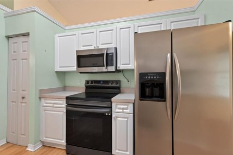 House in Gainesville, Florida 3 bedrooms, 167.41 sq.m. № 2204480 - photo 16