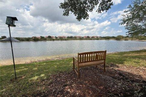 Villa ou maison à vendre à Pembroke Pines, Floride: 3 chambres, 130.25 m2 № 1607495 - photo 5