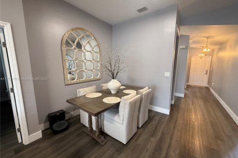 Villa ou maison à vendre à Pembroke Pines, Floride: 3 chambres, 130.25 m2 № 1607495 - photo 7