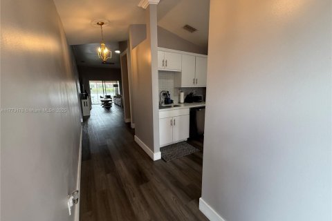 Villa ou maison à vendre à Pembroke Pines, Floride: 3 chambres, 130.25 m2 № 1607495 - photo 9