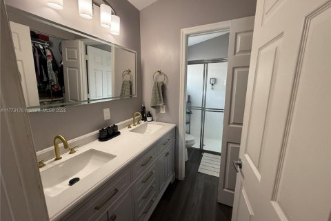 Villa ou maison à vendre à Pembroke Pines, Floride: 3 chambres, 130.25 m2 № 1607495 - photo 18