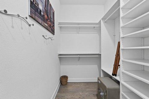 Купить кондоминиум в Лонгбоут-Ки, Флорида 8 комнат, 202.53м2, № 2093014 - фото 18