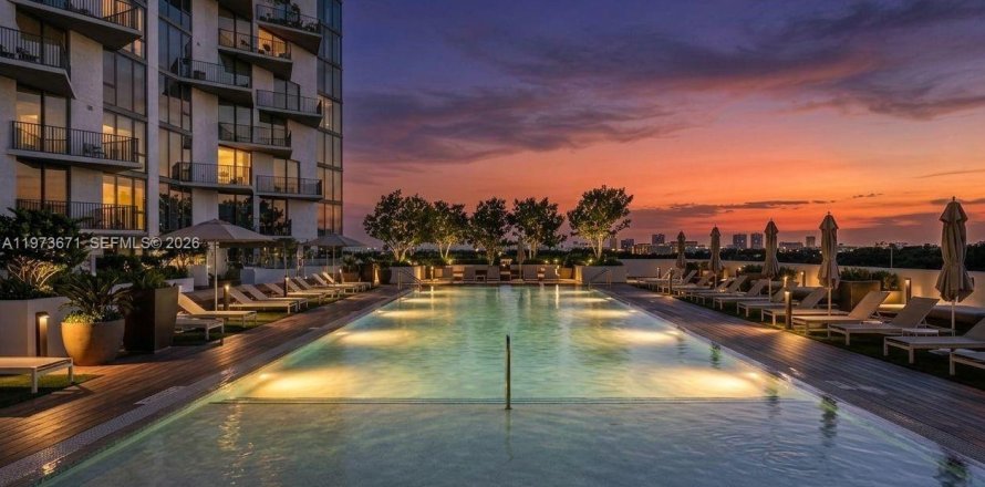 Condo à Doral, Floride, 2 chambres  № 2048150