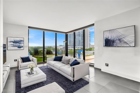 Copropriété à vendre à Doral, Floride: 2 chambres, 101.91 m2 № 2048150 - photo 7