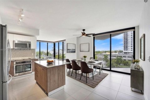 Copropriété à vendre à Doral, Floride: 2 chambres, 101.91 m2 № 2048150 - photo 4
