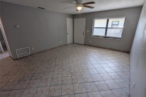 Appartement à louer à Eustis, Floride: 2 chambres, 78.13 m2 № 2167173 - photo 7
