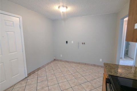 Appartement à louer à Eustis, Floride: 2 chambres, 78.13 m2 № 2167173 - photo 5