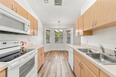 Купить виллу или дом в Норт-Порт, Флорида 9 комнат, 137.96м2, № 2433085 - фото 16
