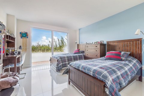 Condominio en alquiler en Key Biscayne, Florida, 4 dormitorios, 234.11 m2 № 1781793 - foto 12