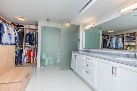 Condominio en alquiler en Key Biscayne, Florida, 4 dormitorios, 234.11 m2 № 1781793 - foto 8
