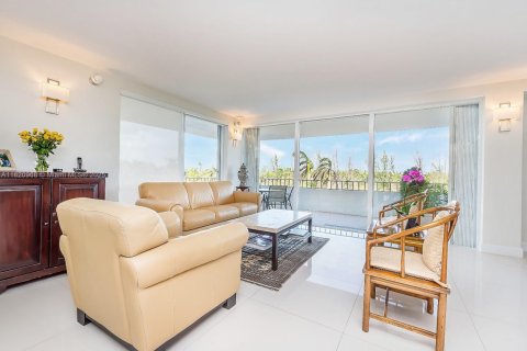 Condominio en alquiler en Key Biscayne, Florida, 4 dormitorios, 234.11 m2 № 1781793 - foto 9