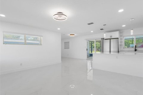 House in Oldsmar, Florida 3 bedrooms, 108.51 sq.m. № 1791969 - photo 14