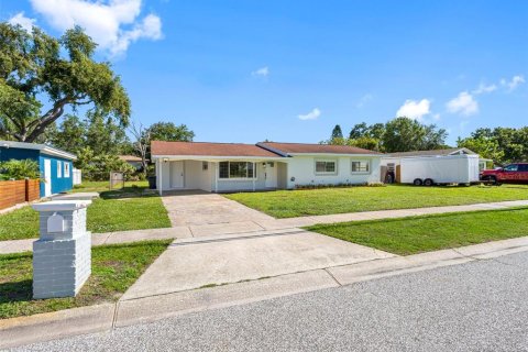 House in Oldsmar, Florida 3 bedrooms, 108.51 sq.m. № 1791969 - photo 3