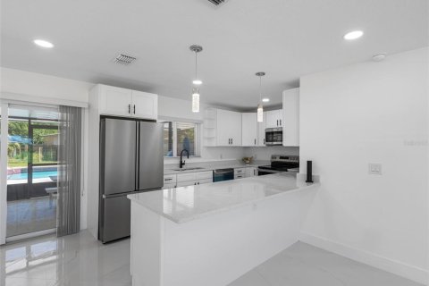 House in Oldsmar, Florida 3 bedrooms, 108.51 sq.m. № 1791969 - photo 23