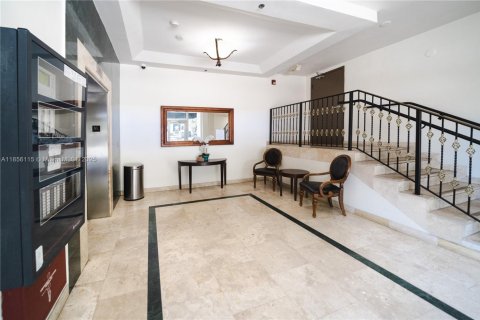 Купить кондоминиум в Майами, Флорида 2 спальни, 95.69м2, № 2013935 - фото 4