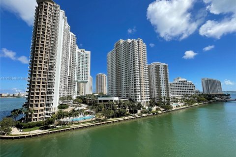 Copropriété à vendre à Miami, Floride: 2 chambres, 123.1 m2 № 2023115 - photo 5