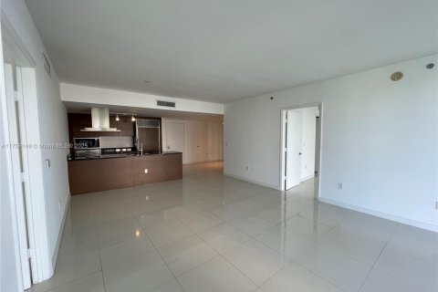 Copropriété à vendre à Miami, Floride: 2 chambres, 123.1 m2 № 2023115 - photo 9