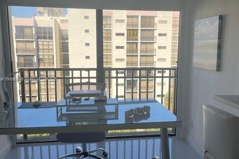 Condominio en venta en Sunny Isles Beach, Florida, 1 dormitorio, 59.46 m2 № 2034461 - foto 22