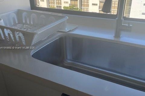 Condominio en venta en Sunny Isles Beach, Florida, 1 dormitorio, 59.46 m2 № 2034461 - foto 15