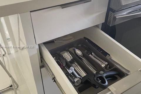 Condominio en venta en Sunny Isles Beach, Florida, 1 dormitorio, 59.46 m2 № 2034461 - foto 29