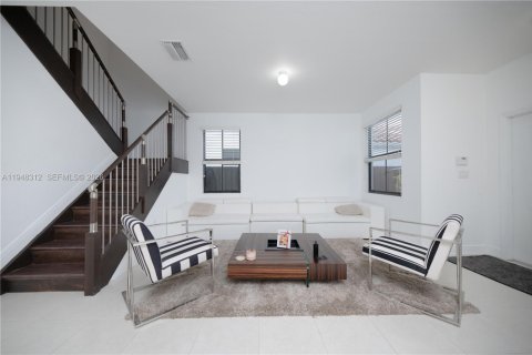 Купить виллу или дом в Майами, Флорида 4 спальни, 245.35м2, № 2005822 - фото 5