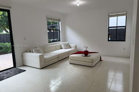 Купить виллу или дом в Майами, Флорида 4 спальни, 245.35м2, № 2005822 - фото 9