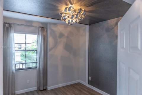 Touwnhouse à vendre à Coconut Creek, Floride: 3 chambres, 136.19 m2 № 2046293 - photo 21