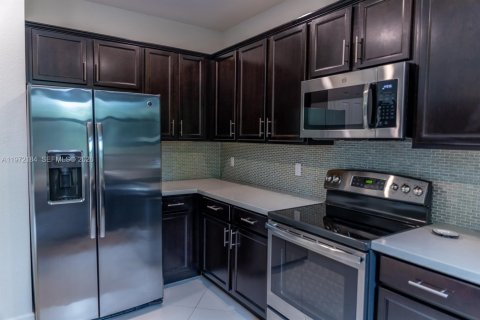 Touwnhouse à vendre à Coconut Creek, Floride: 3 chambres, 136.19 m2 № 2046293 - photo 16