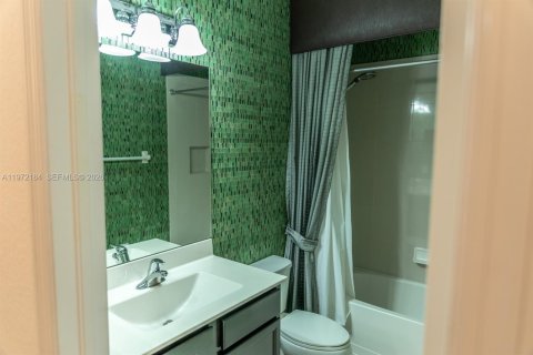 Touwnhouse à vendre à Coconut Creek, Floride: 3 chambres, 136.19 m2 № 2046293 - photo 28