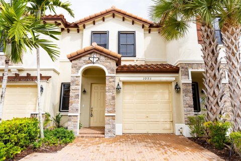 Touwnhouse à vendre à Coconut Creek, Floride: 3 chambres, 136.19 m2 № 2046293 - photo 3