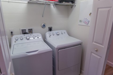 Touwnhouse à vendre à Coconut Creek, Floride: 3 chambres, 136.19 m2 № 2046293 - photo 30