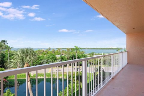 Condominio en venta en Saint Petersburg, Florida, 1 dormitorio, 76.64 m2 № 2314699 - foto 18