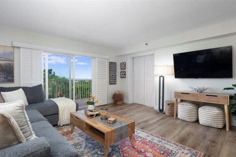 Condominio en venta en Saint Petersburg, Florida, 1 dormitorio, 76.64 m2 № 2314699 - foto 14