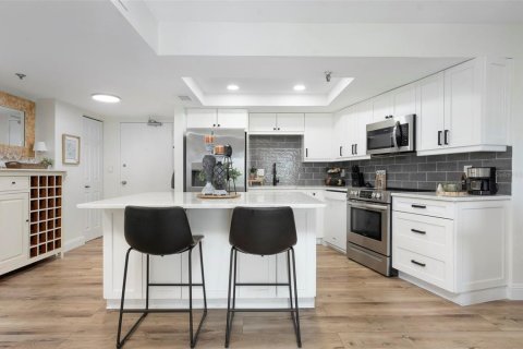 Condominio en venta en Saint Petersburg, Florida, 1 dormitorio, 76.64 m2 № 2314699 - foto 6