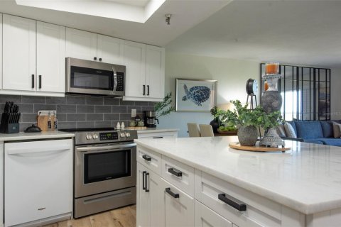 Condominio en venta en Saint Petersburg, Florida, 1 dormitorio, 76.64 m2 № 2314699 - foto 25