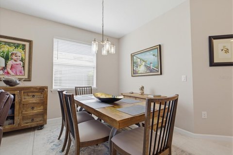 House in Englewood, Florida 3 bedrooms, 148.83 sq.m. № 2427417 - photo 13