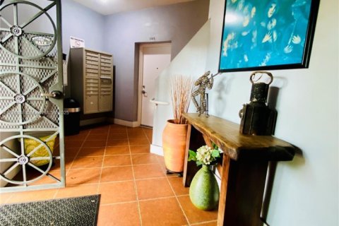 Propiedad comercial en venta en Miami Springs, Florida № 1646999 - foto 6