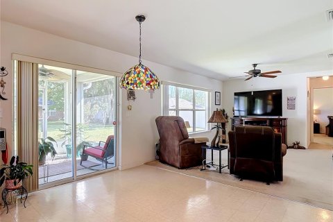 Villa ou maison à vendre à Palm Coast, Floride: 4 chambres, 167.78 m2 № 2433202 - photo 13