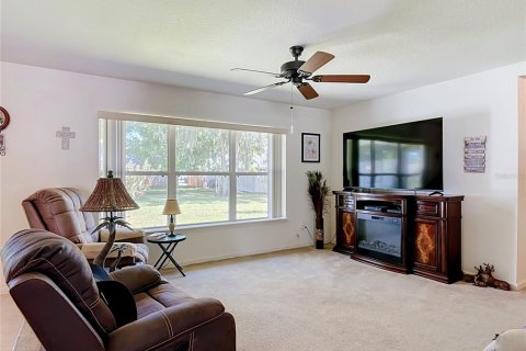 Villa ou maison à vendre à Palm Coast, Floride: 4 chambres, 167.78 m2 № 2433202 - photo 16