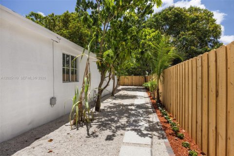 Villa ou maison à vendre à Miami, Floride: 4 chambres, 127.46 m2 № 2146471 - photo 22