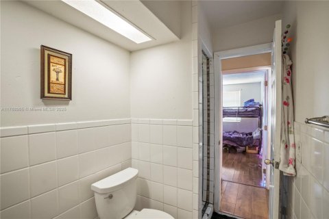 Condo in Fort Lauderdale, Florida, 3 bedrooms  № 1863203 - photo 15