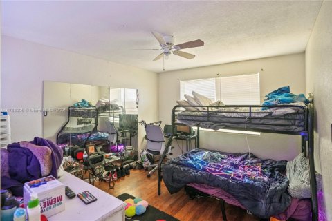 Condo in Fort Lauderdale, Florida, 3 bedrooms  № 1863203 - photo 12