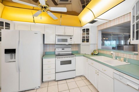 Condo in Belleair Bluffs, Florida, 1 bedroom  № 1780476 - photo 30