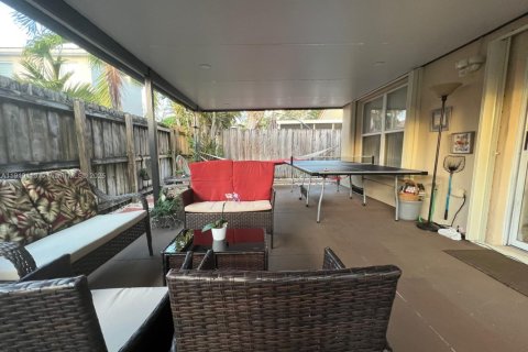 House in Homestead, Florida 3 bedrooms, 124.12 sq.m. № 2016321 - photo 23