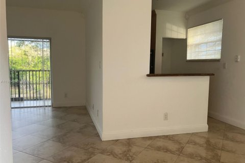 Condominio en alquiler en Deerfield Beach, Florida, 3 dormitorios, 90.49 m2 № 2026664 - foto 3